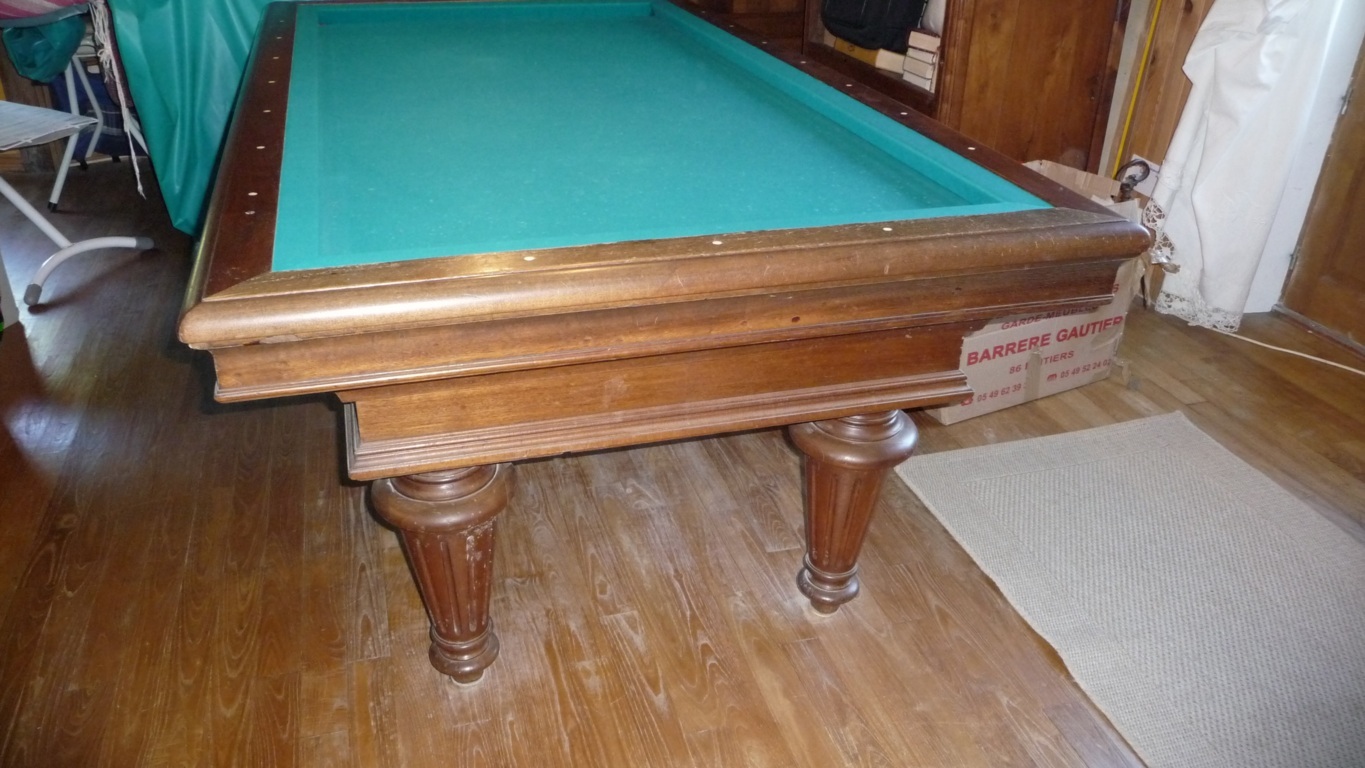 Billard français 2.m10 par 1m.20 • EUR 500,00 - FR