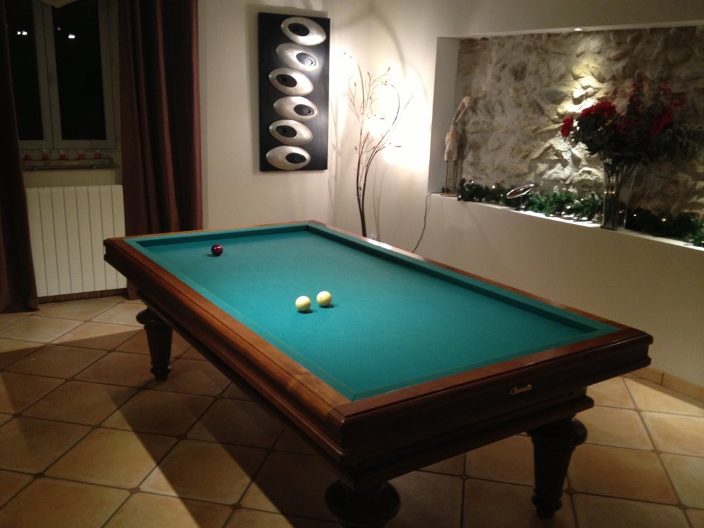 OUTDOOR Billards d'extérieur transformable en tables pour tout climat
